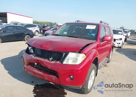 2010 Nissan Pathfinder Se z USA, uszkodzony, nr VIN 5N1AR1NN8AC624385